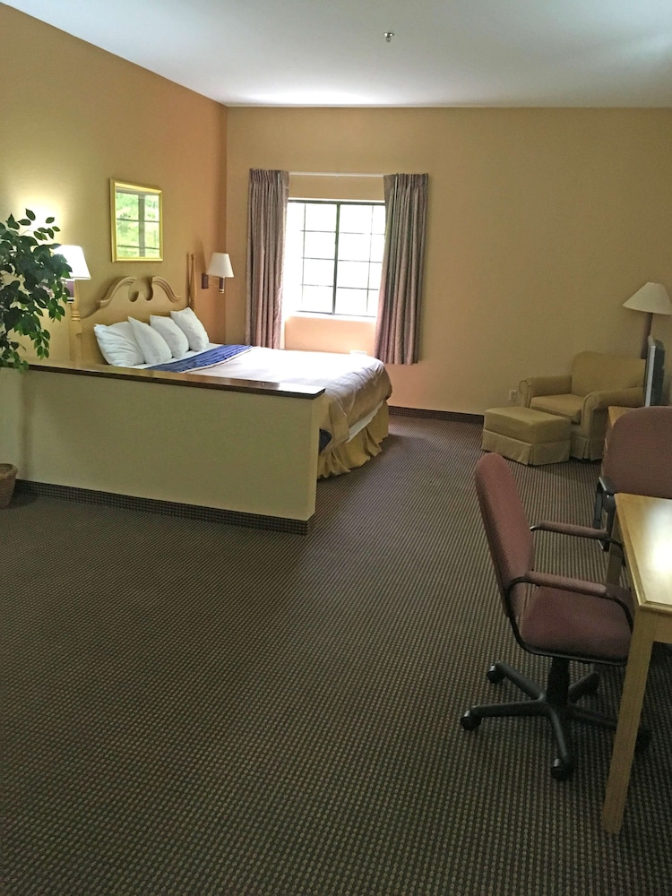Quality Inn & Suites Kilgore-Longview 30/60