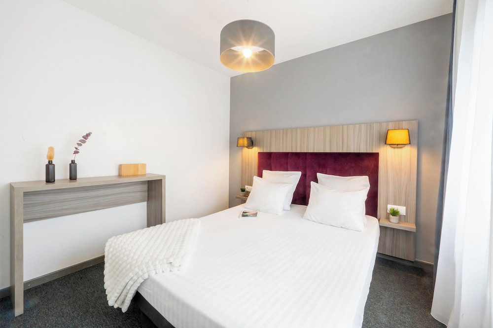 Nemea Elypseo Strasbourg port 32/66