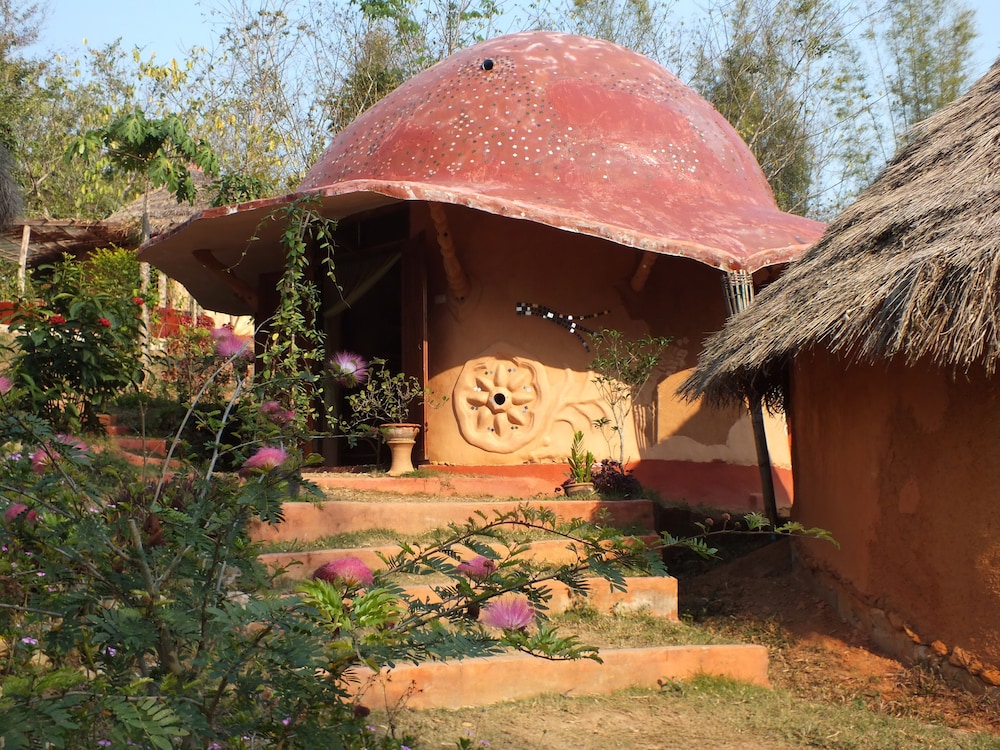 Chiang Dao Roundhouses 44/47