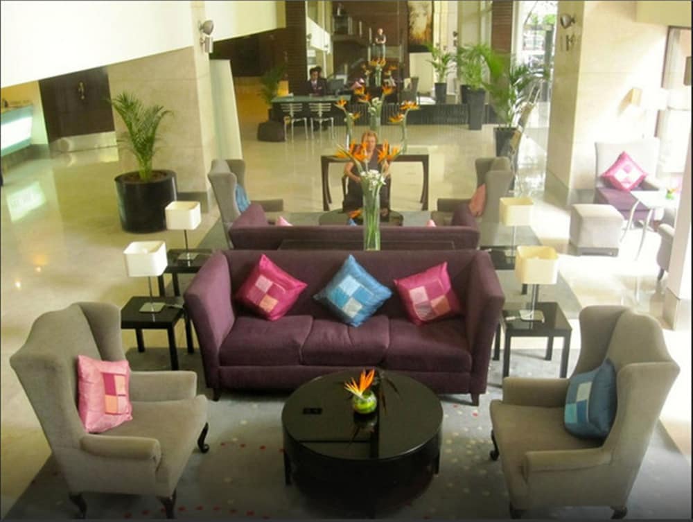 Royal Orchid Central Bangalore 30/75