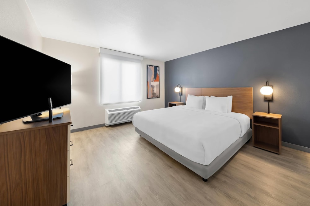 Everhome Suites San Bernardino - Loma Linda 21/59