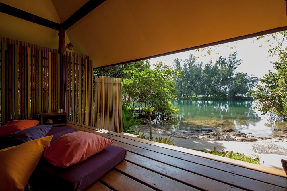 Captain Hook Resort Koh Kood 36/66