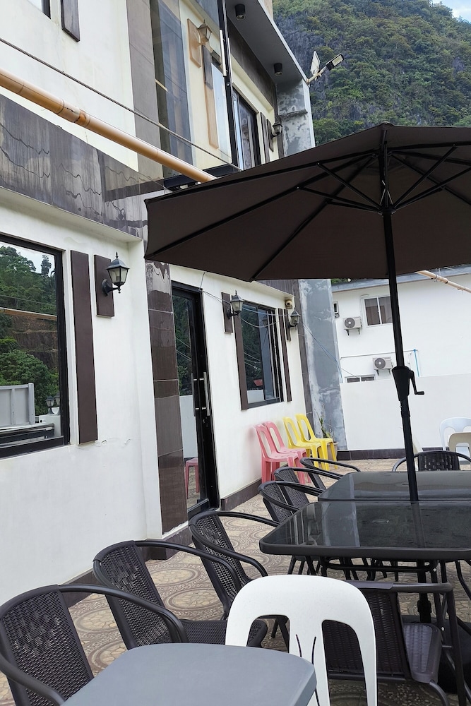 Jace Travellers Inn El Nido Near Beach by ZUZU 61/67