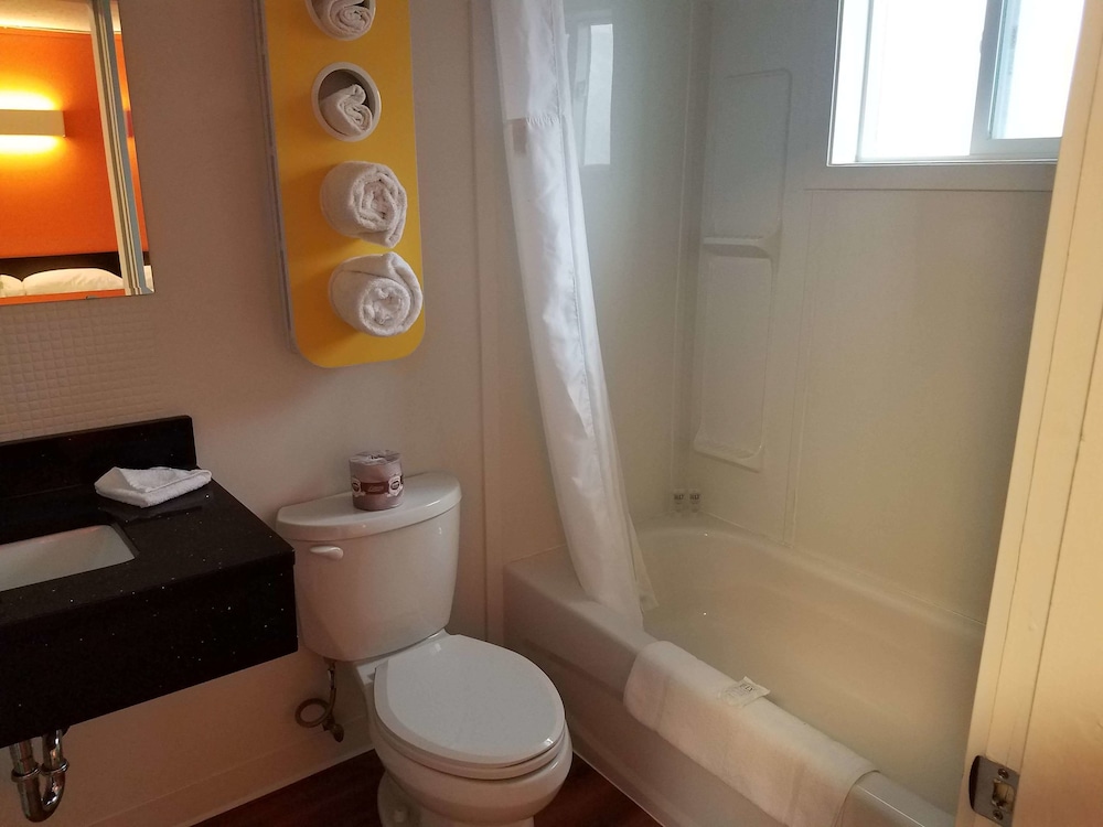 Motel6 Cranbrook, BC 40/47