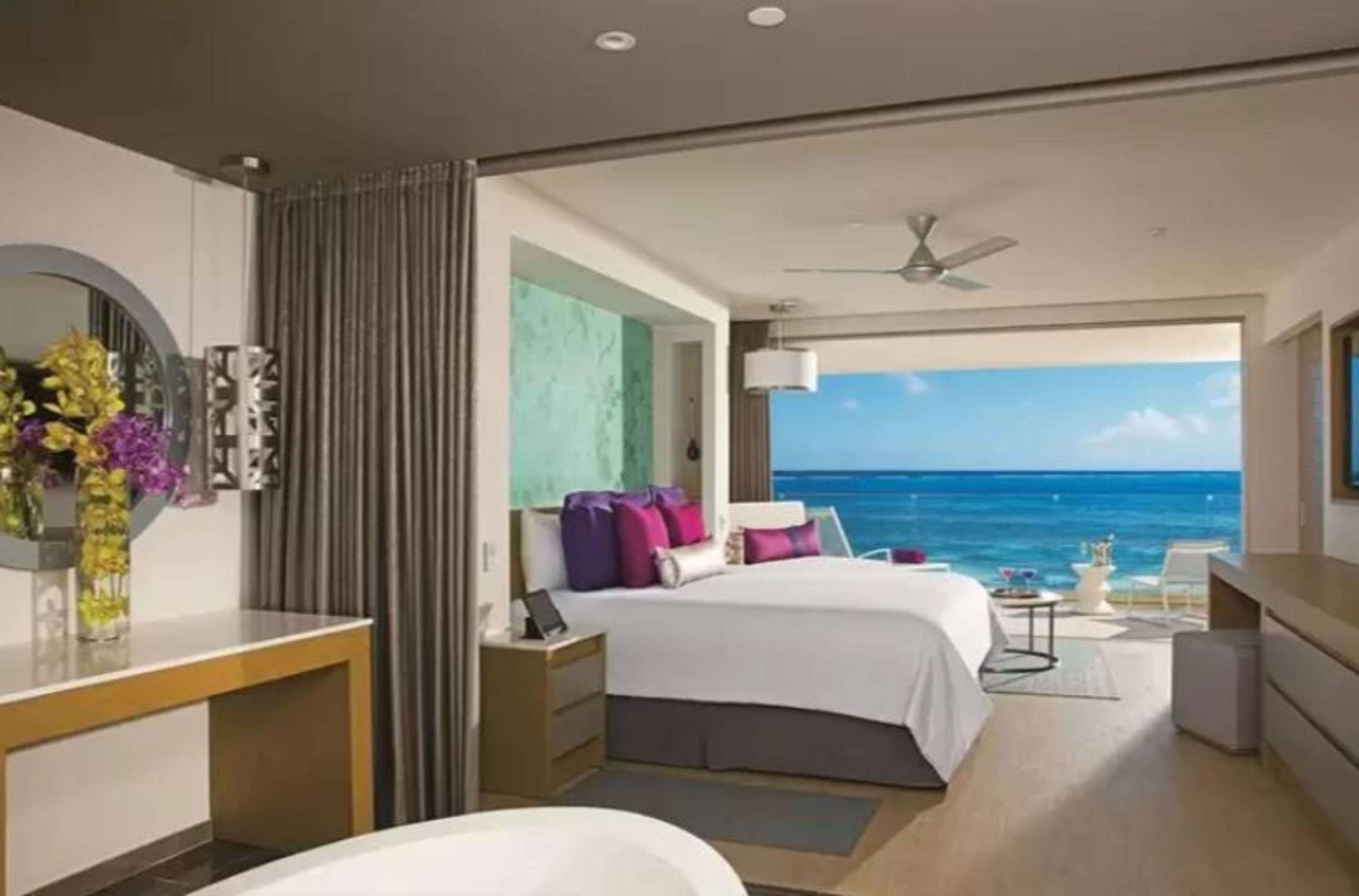 Double Bed, Tropical View
