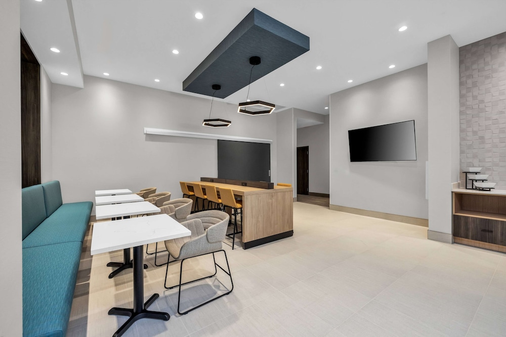 La Quinta Inn & Suites by Wyndham San Jose Silicon Valley 31/50