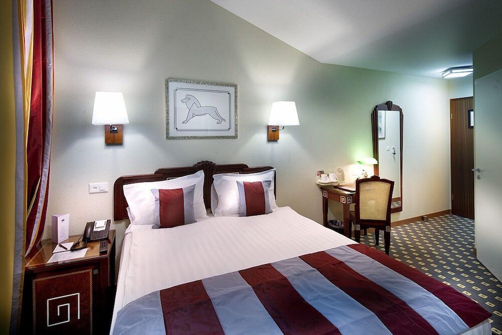 Mercure Fribourg Centre Remparts 12/54