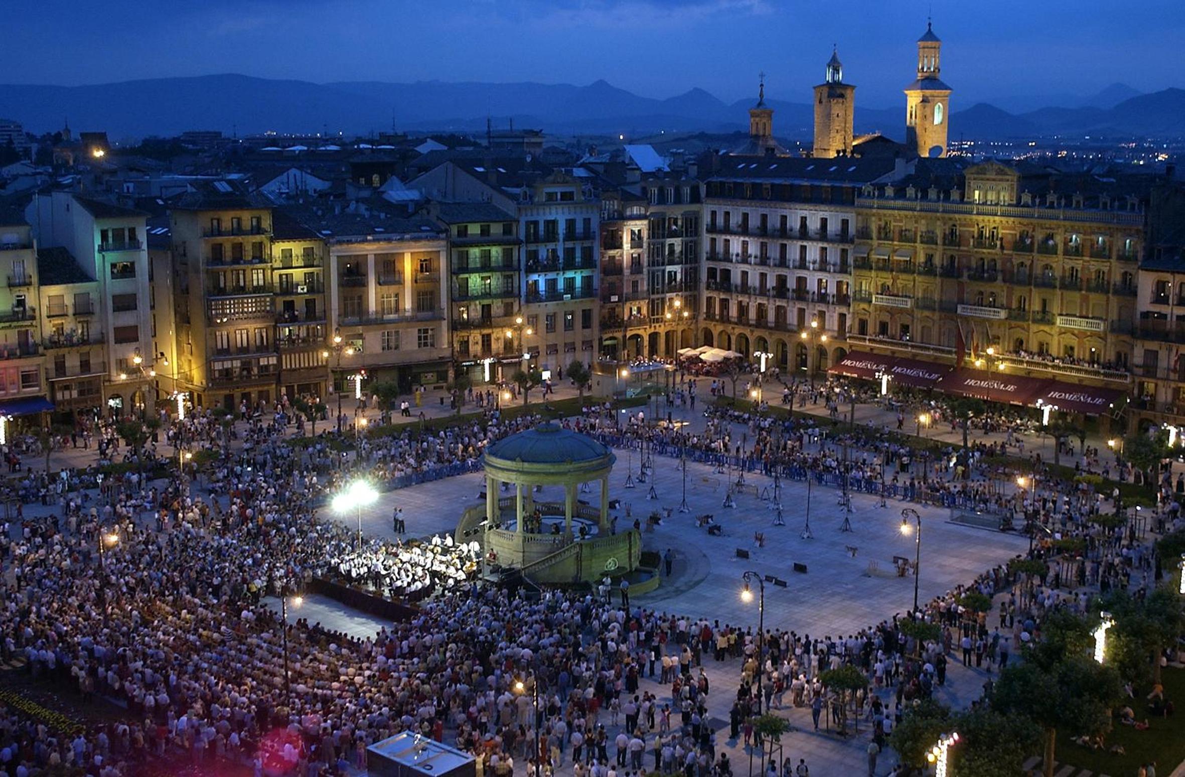 Iraipe Pamplona Hostal - Auto check-in 3/20