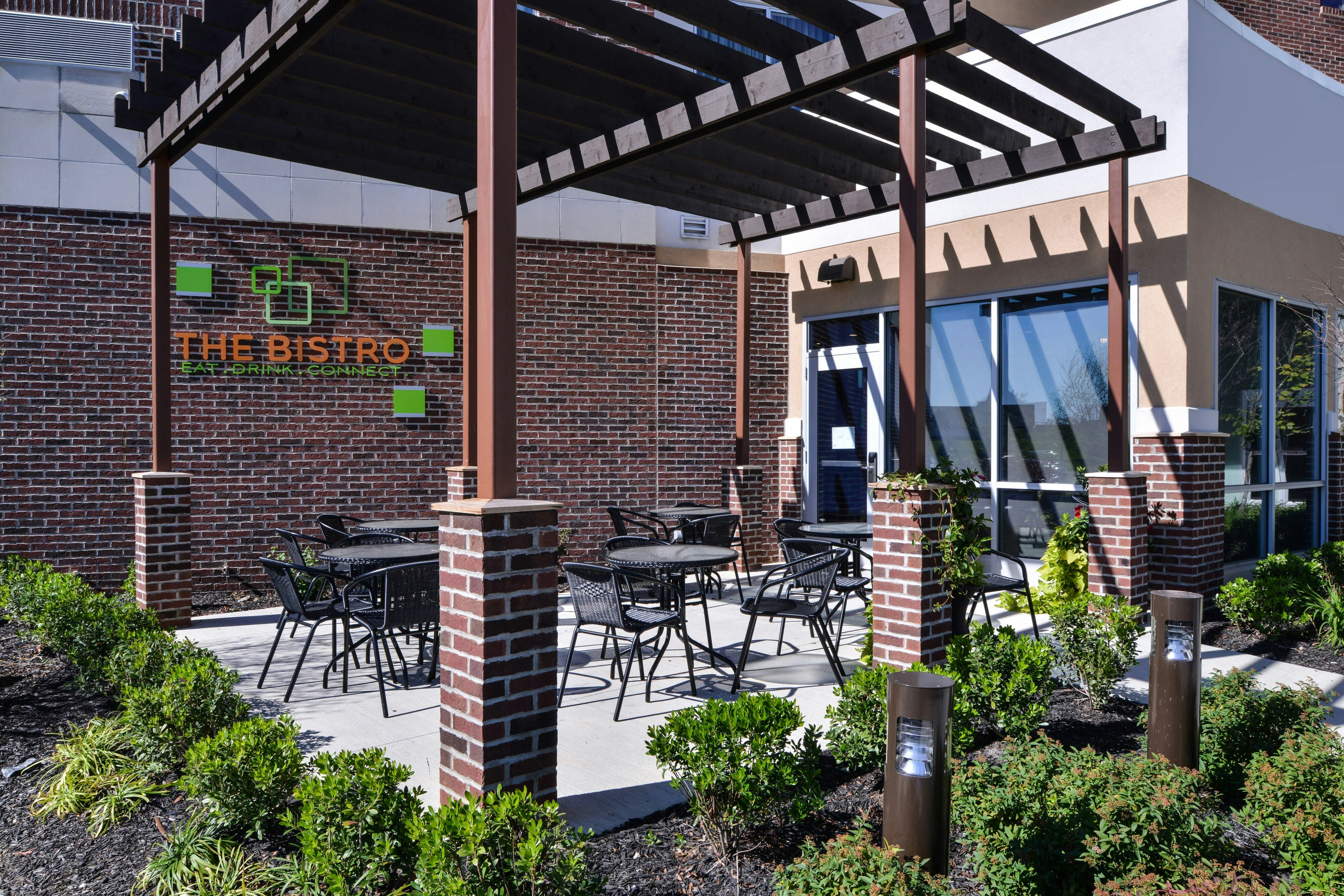 COURTYARD COLUMBUS GROVE CITY 4/39
