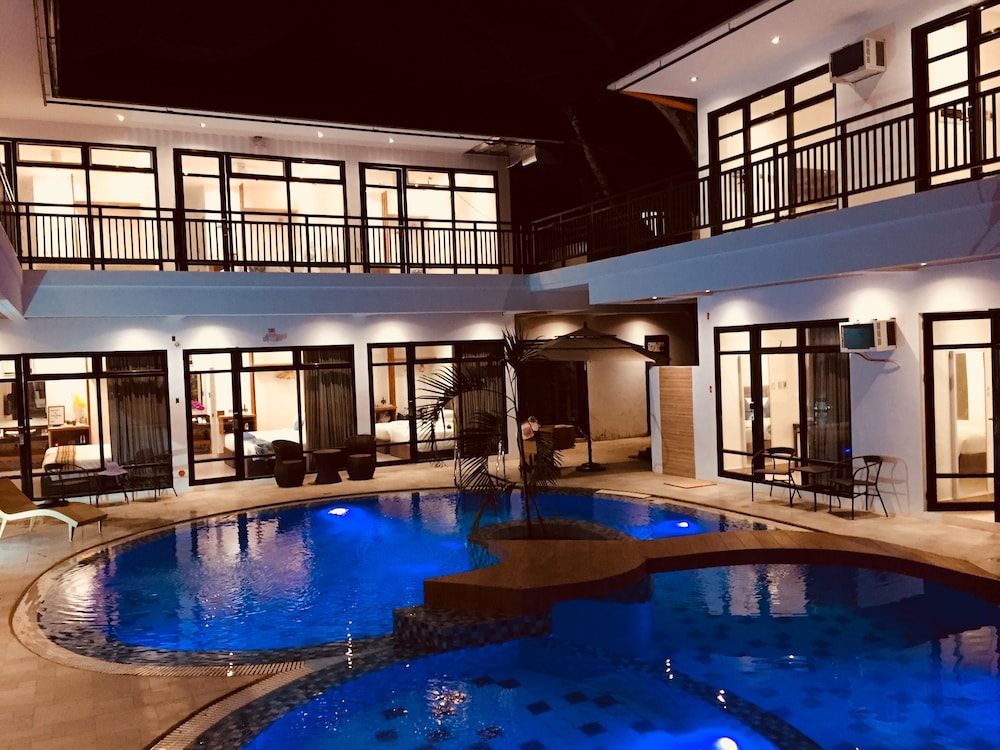 White Breeze Palawan Boutique Hotel 41/69