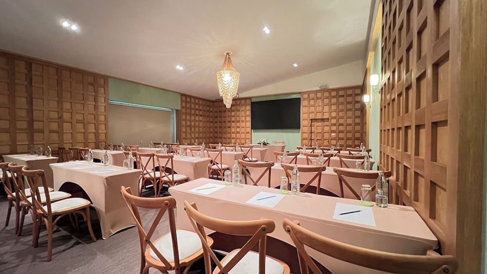 Anantasila Beach Resort Hua Hin 66/77