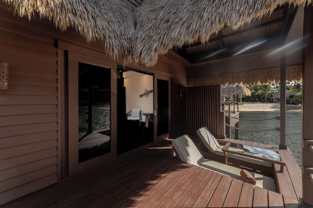 Cauayan Boutique Private Island 23/48