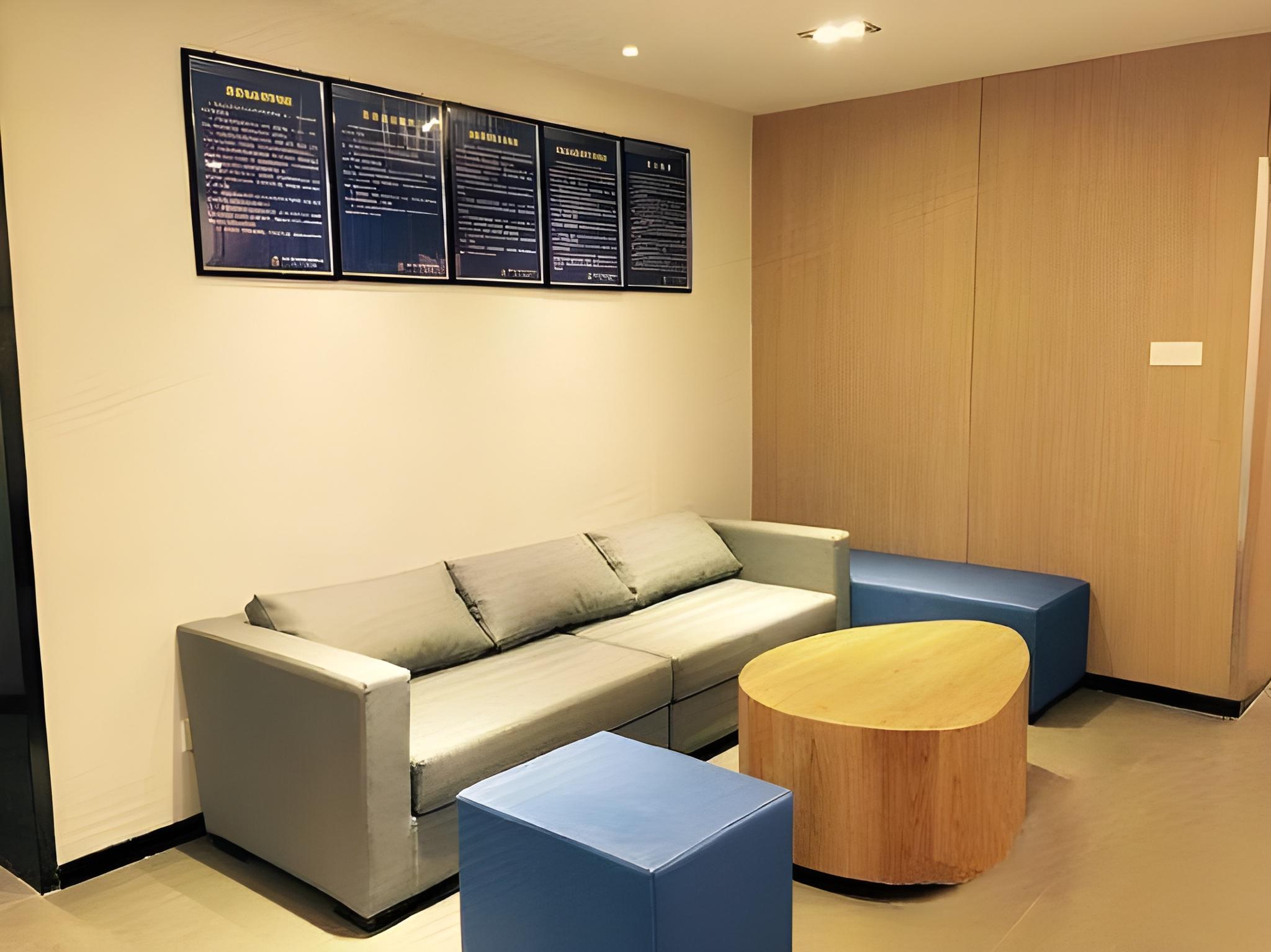 Jin's Inn Xinjiekou 38/49