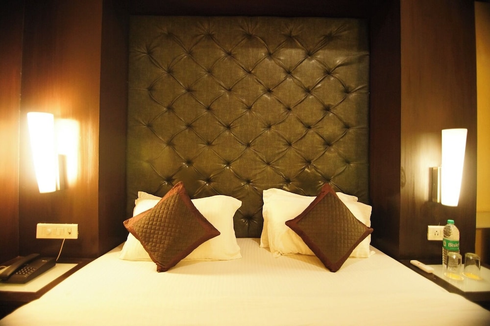 Hotel The Golden Oak 16/36