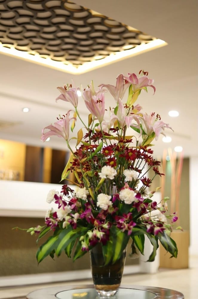 Icon Suites By Bhagini 14/50
