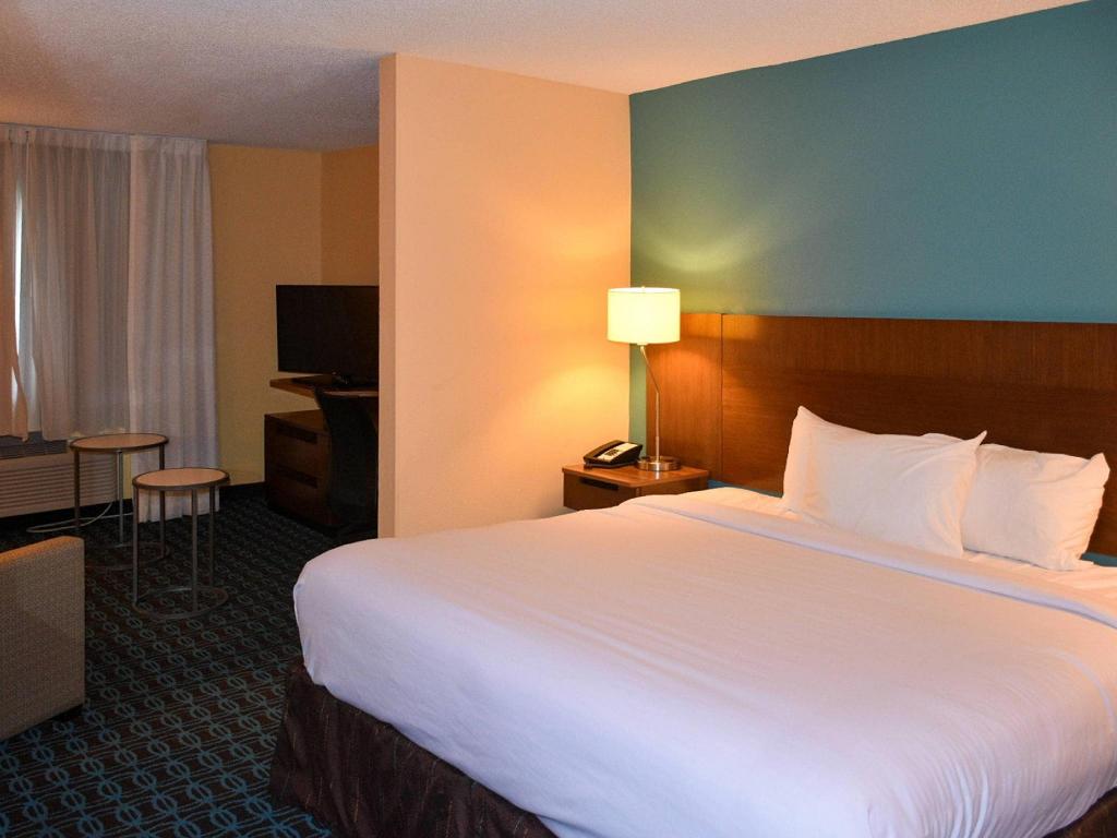 Upgrade, Suite, King Bed