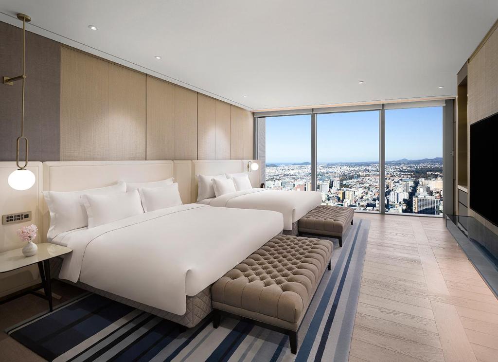 Diplomat, Suite, Twin Beds