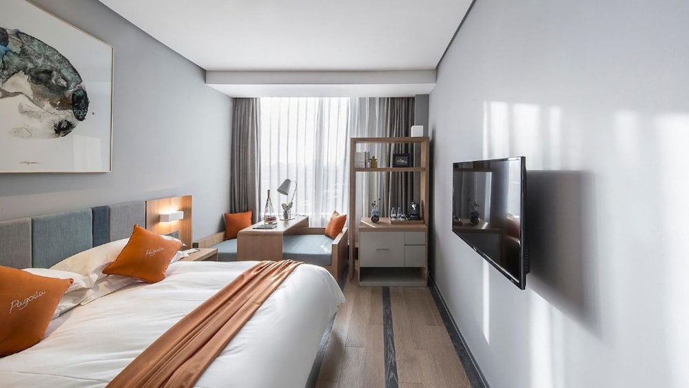 SSAW Pagoda Hotel Shanghai 10/56