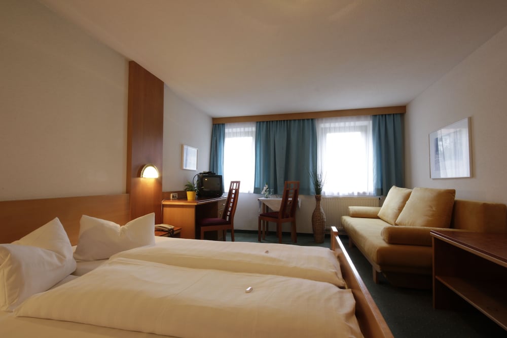 Hotel Tia Monte 7/23