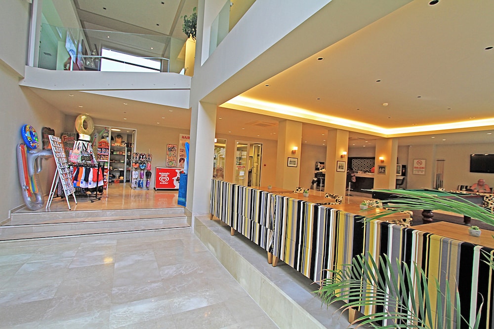 Mandarin Resort Hotel 10/66