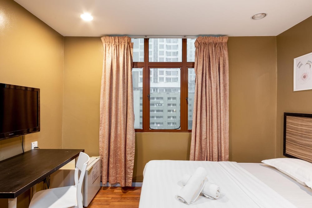 Subang Park Hotel 33/64
