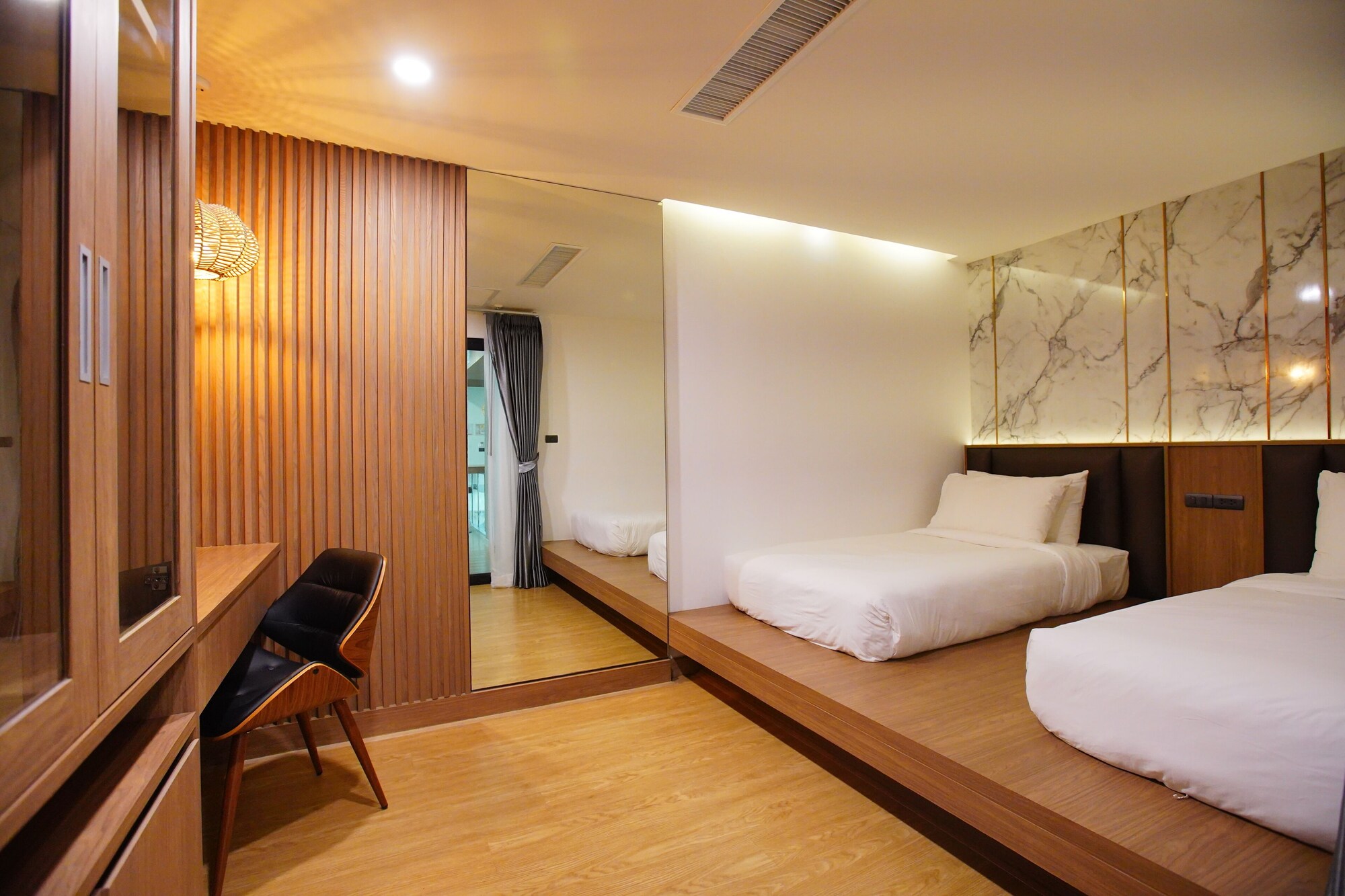 Penthouse, Suite, King and Twin Beds, Hot Tub