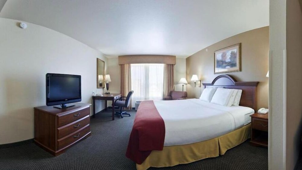 Holiday Inn Express Hotel And Suites Brookings 14/66