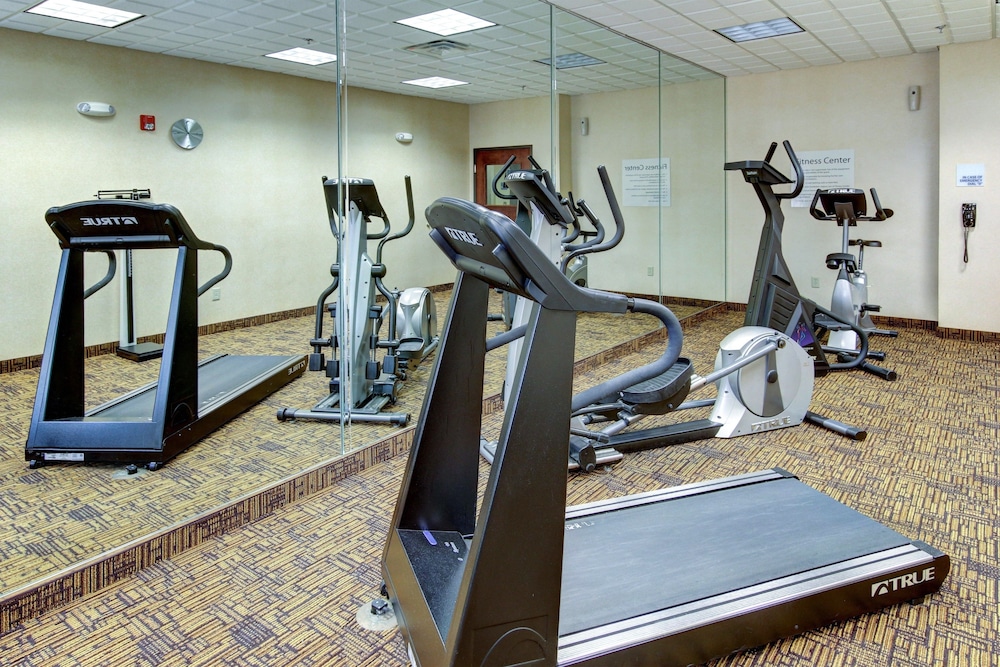 Holiday Inn Express Hotel Suites San Angelo 29/58