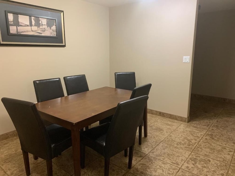 Super 8 By Wyndham Fort Mcmurray 25/31