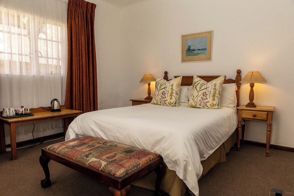 PREMIER HOTEL HIMEVILLE ARMS 12/50