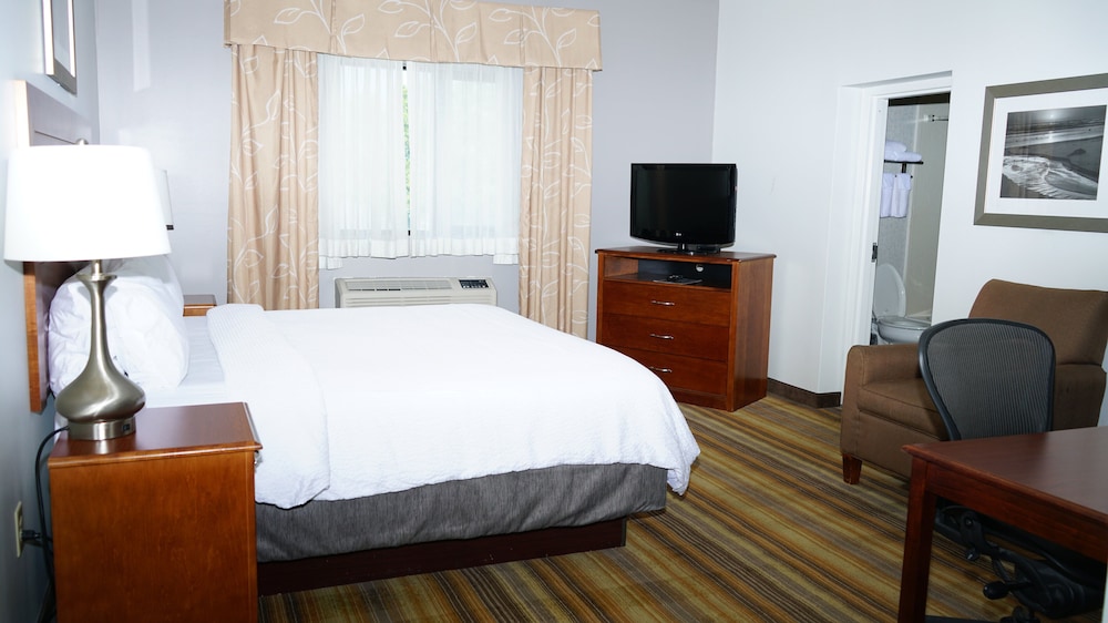 Holiday Inn Express Philadelphia Airport 20/50