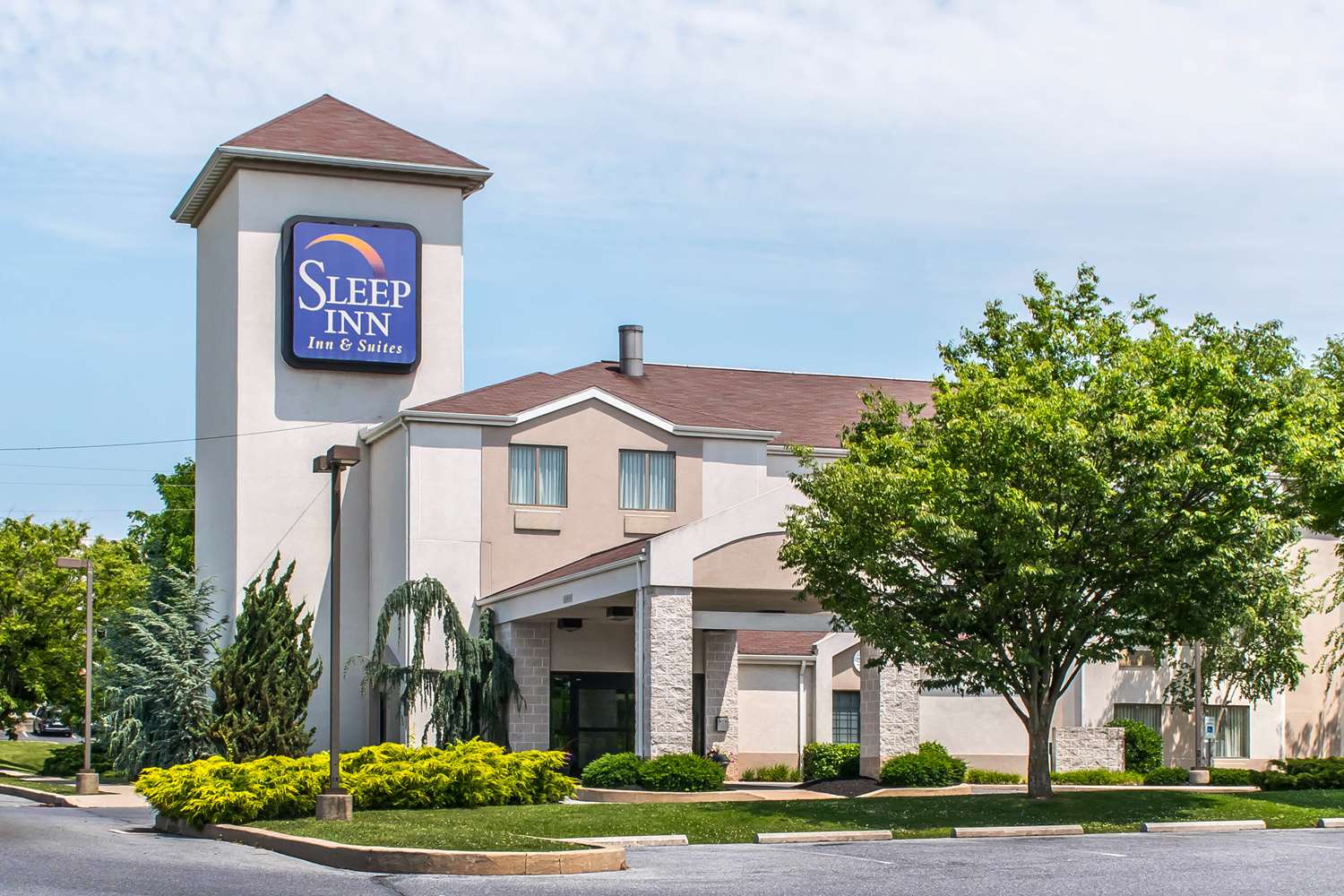 Sleep Inn & Suites of Lancaster County 2/35