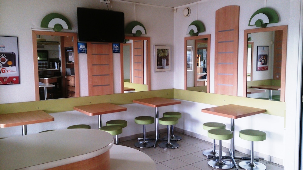 Ibis Budget Versailles Trappes 1/41