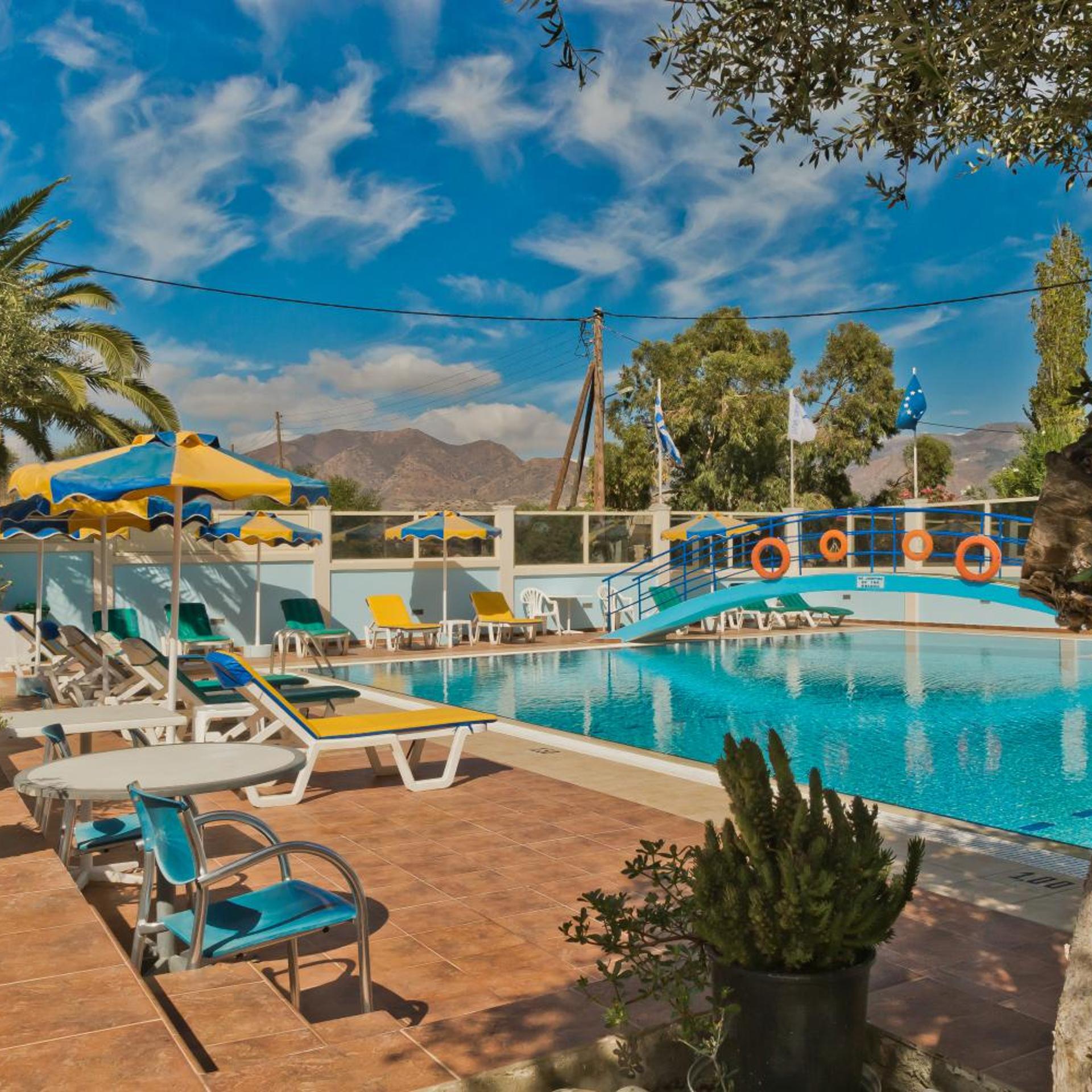HOTEL OLYMPIC 34/44