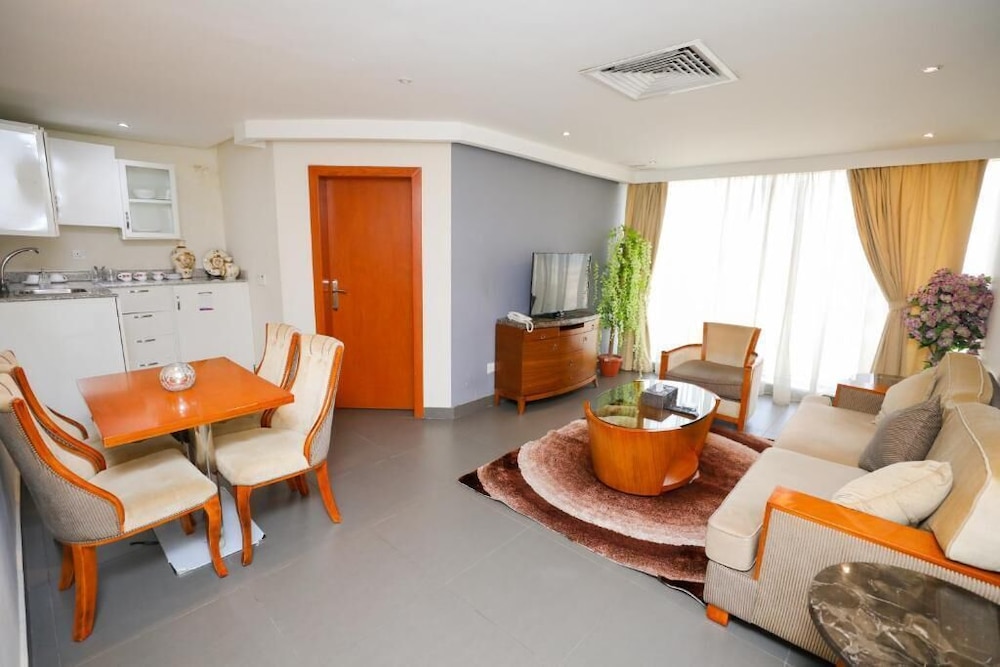 Magic Suite Abu Halifa 33/57