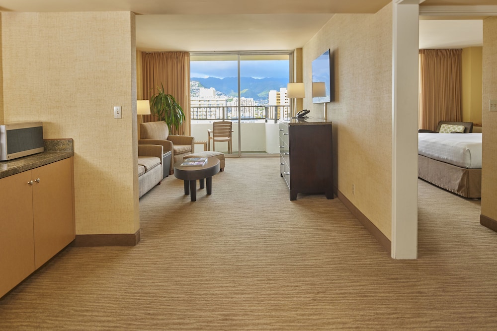 Waikiki Resort Hotel 39/69