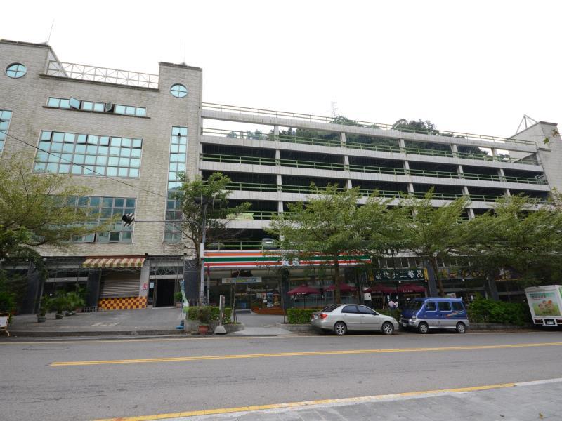 Dragon Vally Hotel and Paradise 34/35