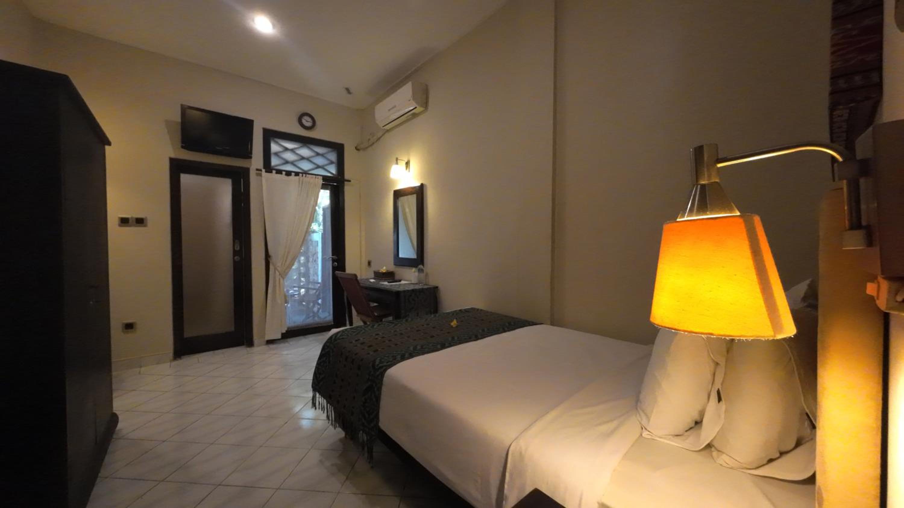 Samawa Transit Hotel 24/50