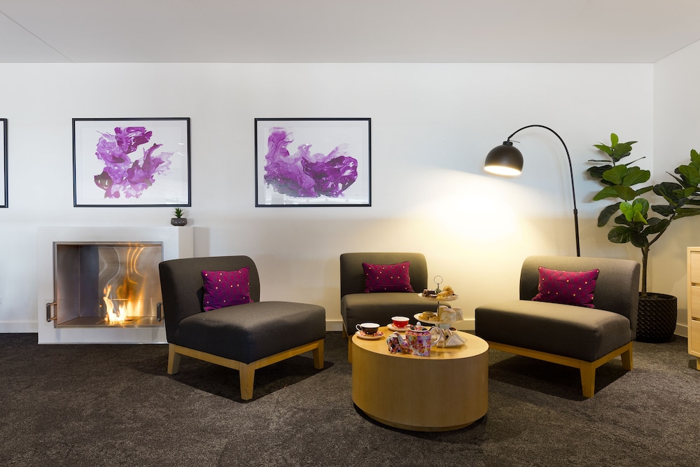 Sage Hotel Wollongong 51/75