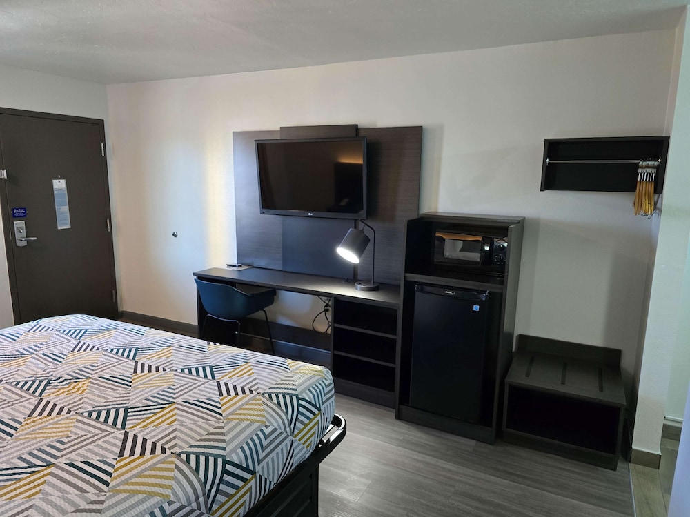 Motel6 Oklahoma City, OK - Frontier City 10/55