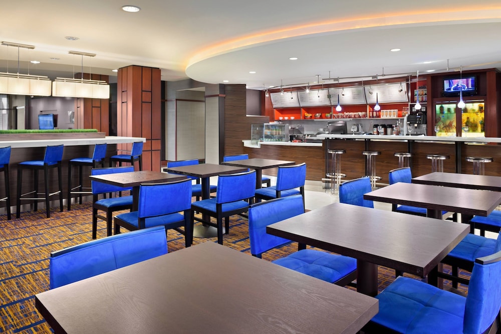 Courtyard By Marriott Columbia Missouri 32/38