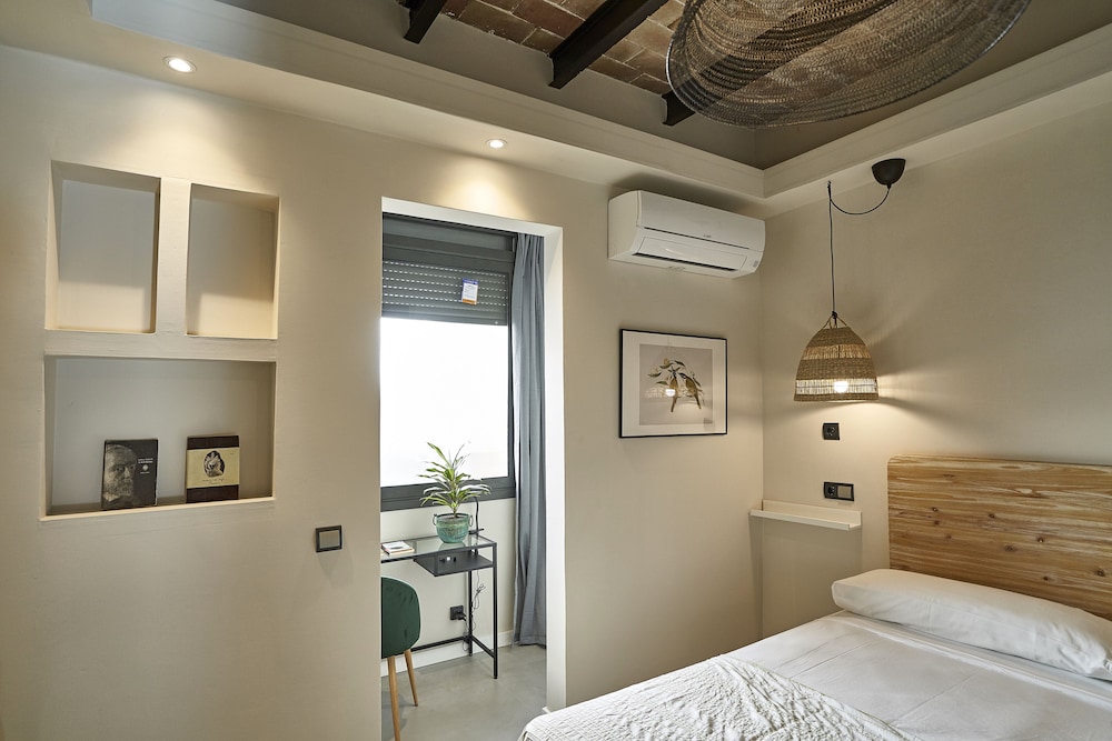 2 BEDROOMS, APARTMENT, CITY VIEW, KITCHEN