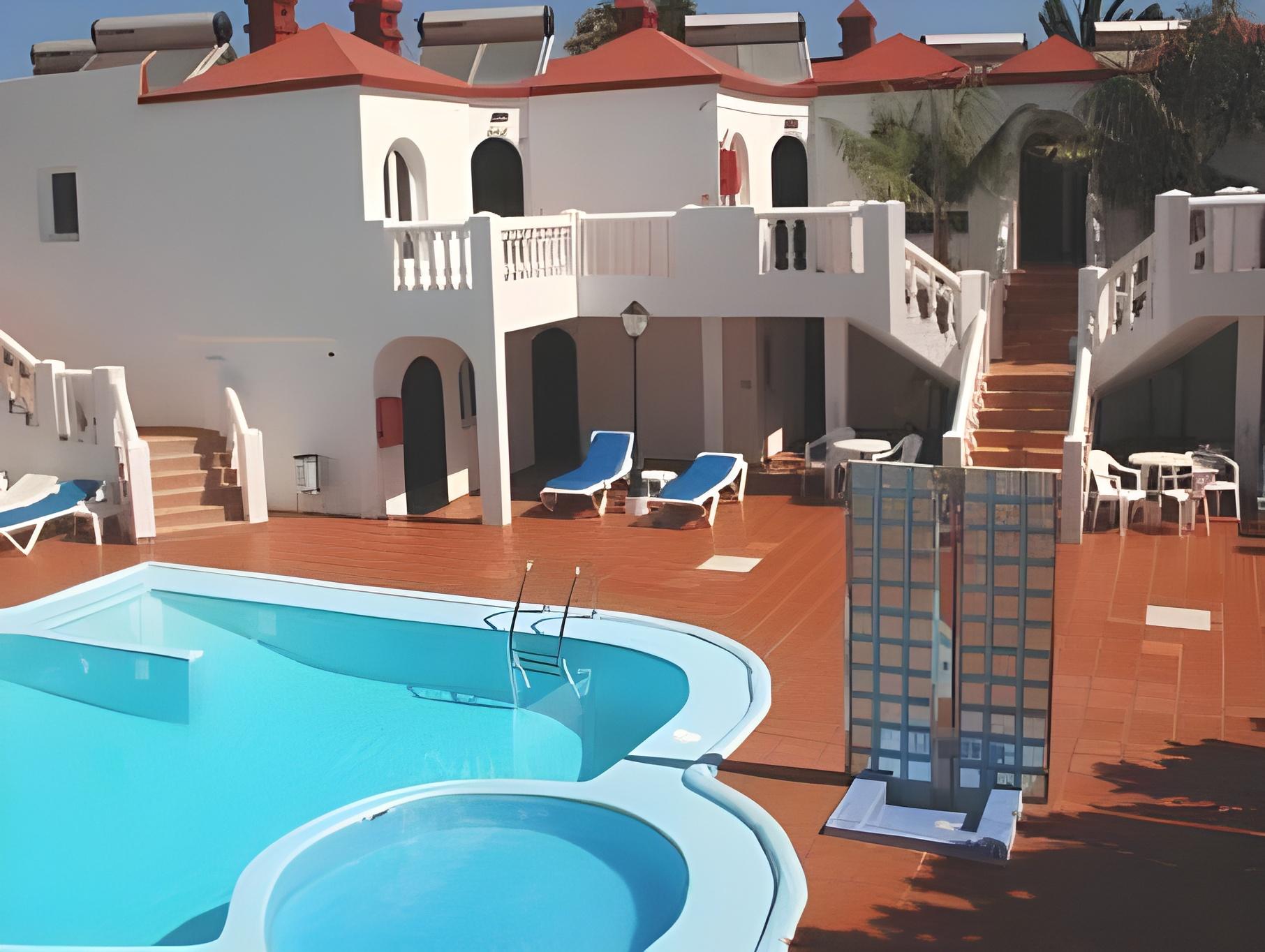 Apartamentos LIVVO Galera Beach 9/40