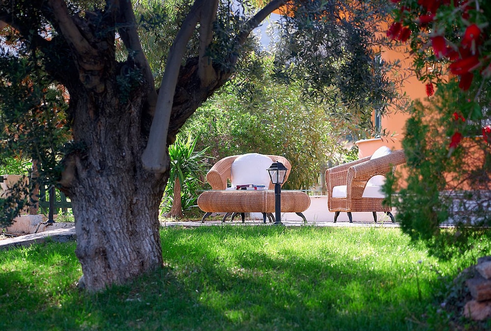 Ledra Samos Hotel 47/60