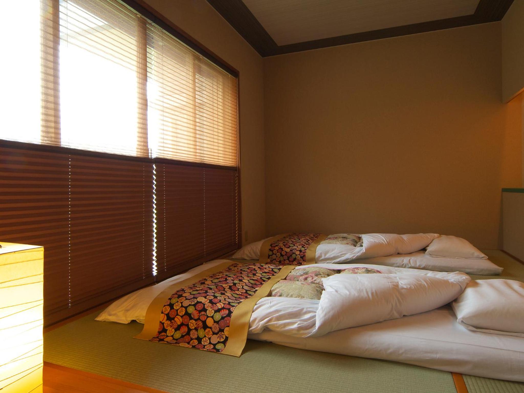 Japanese, Standard, Twin Beds
