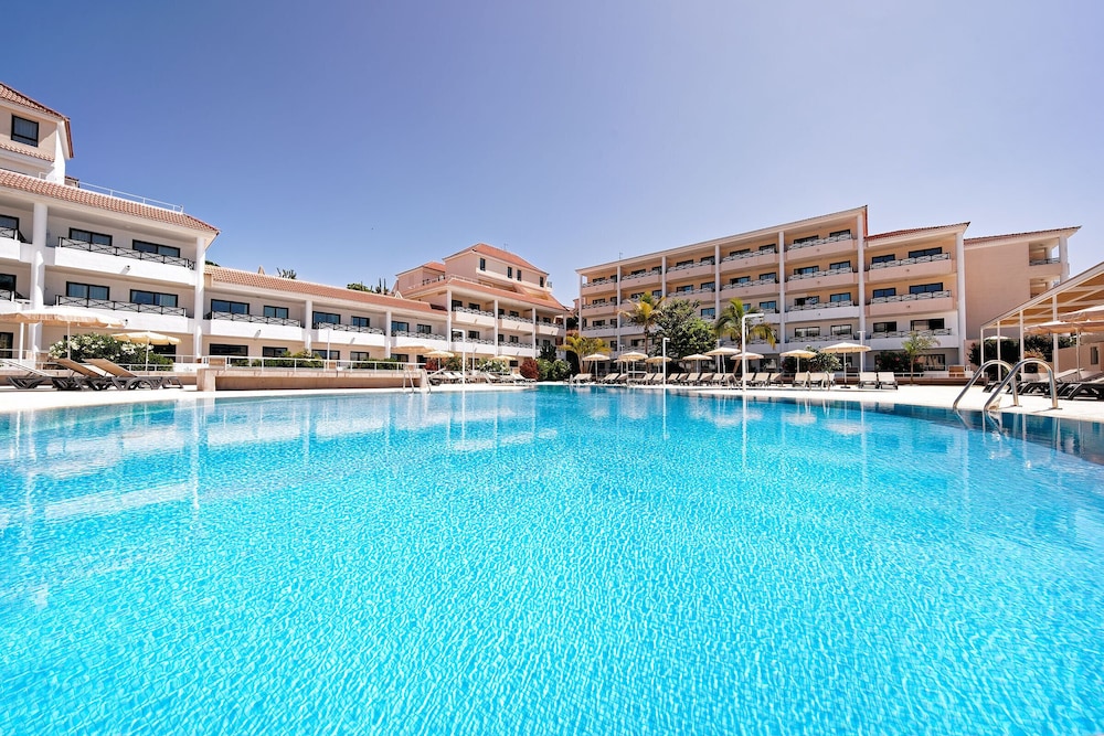 Aparthotel Parque La Paz in Arona