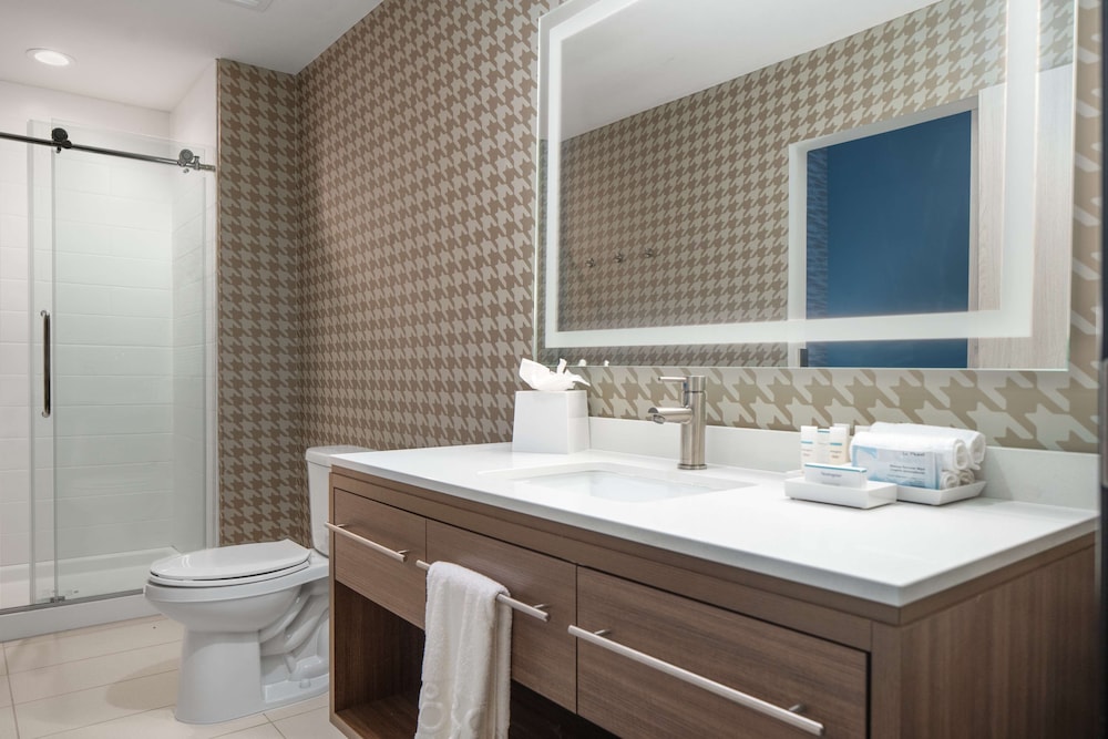 Home2 Suites by Hilton Rowlett Dallas East I-30 10/32