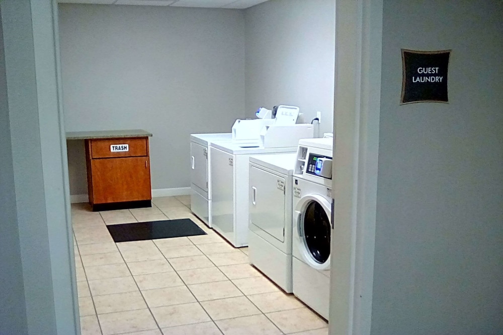 Best Western Plus MidAmerica Hotel 15/33