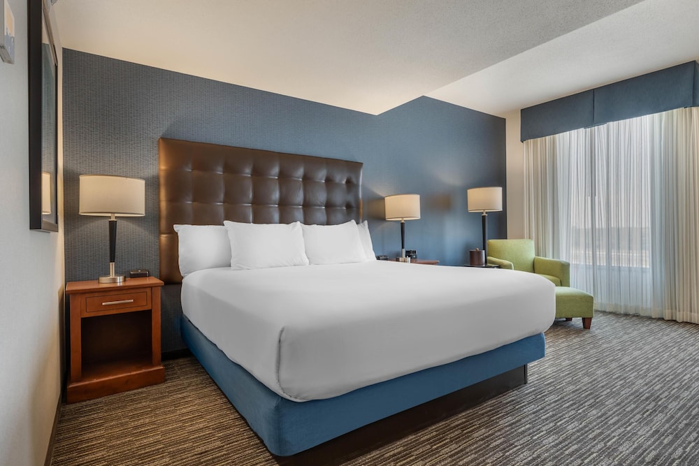 Drury Plaza Hotel Columbia East 12/50