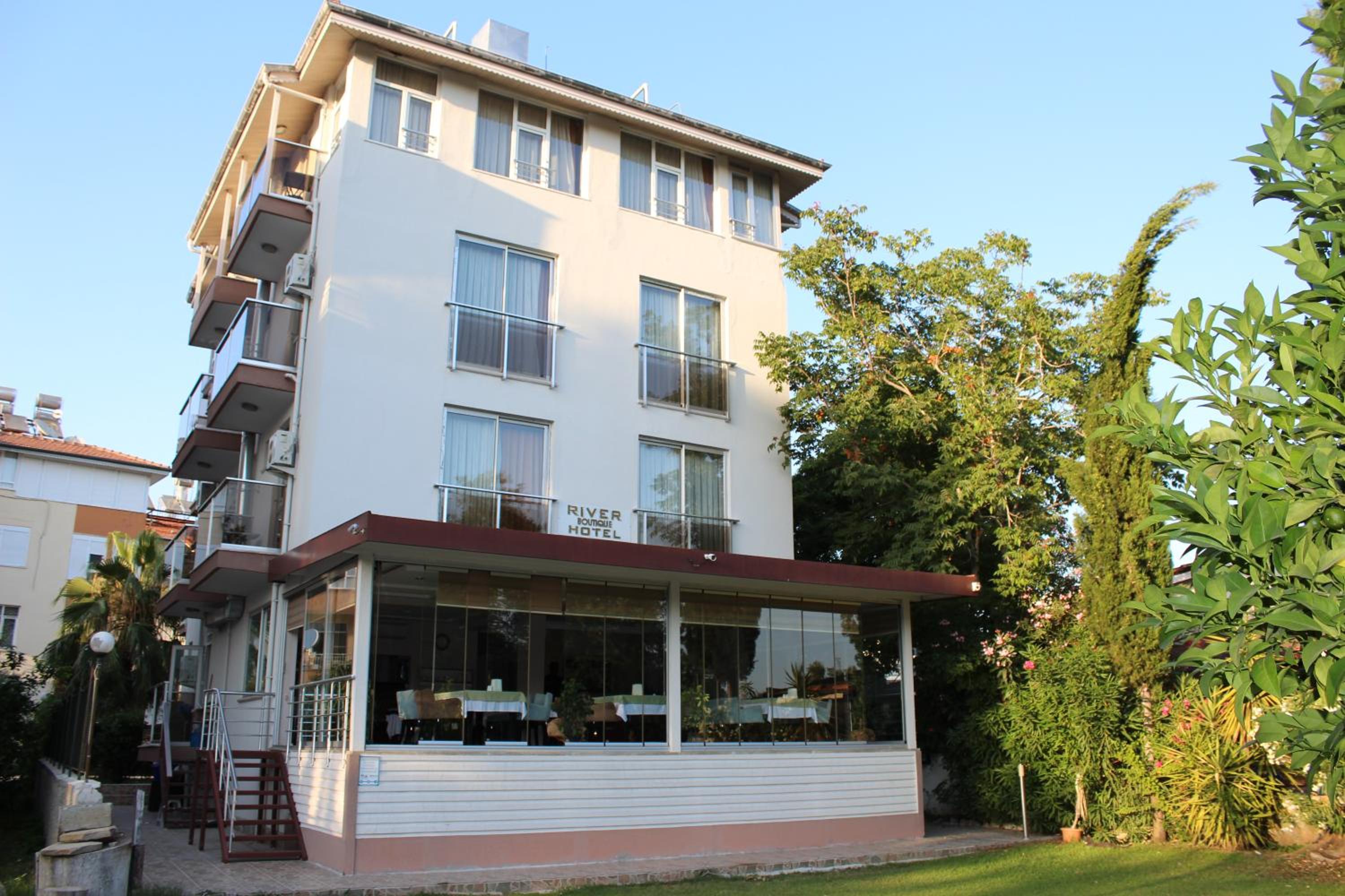 River Boutique Hotel 10/28